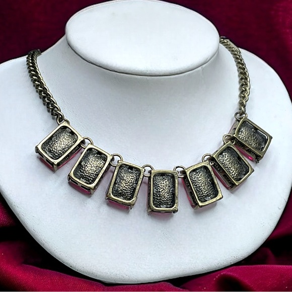 🌺Vintage Pink/Magenta GLASS Necklace - Picture 10 of 13